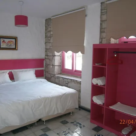 Aladam Bed & Breakfast Alaçatı