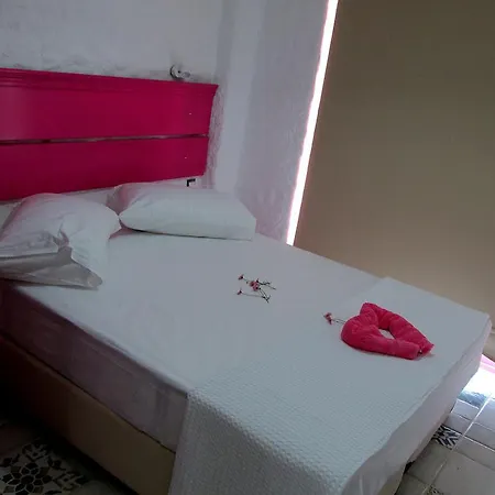 Aladam Oda ve Kahvaltı