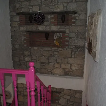 Aladam Nocleg ze śniadaniem *